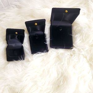 Jewelry gift velvet boxes